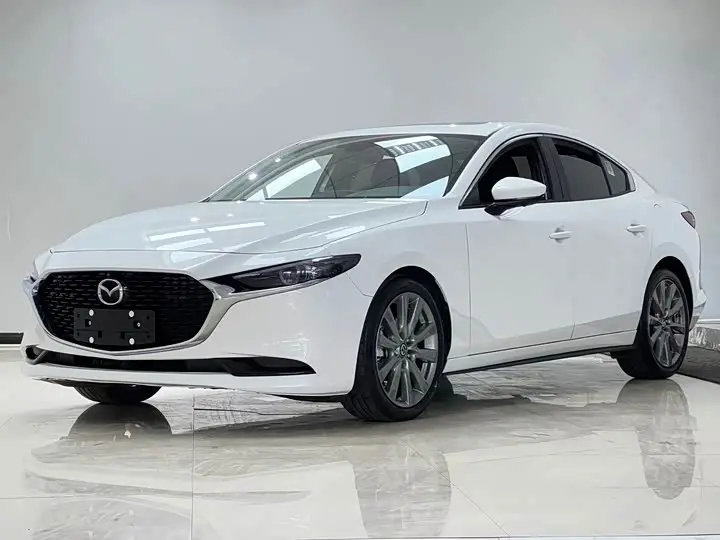Mazda 3 (Axela) 2023, арт. CN-3615421 — фото 1