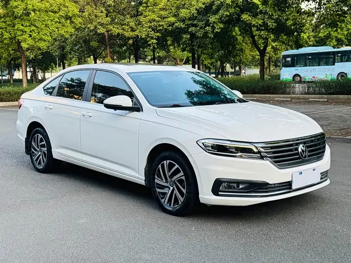 Volkswagen Lavida 2022, арт. CN-3615632 — фото 1