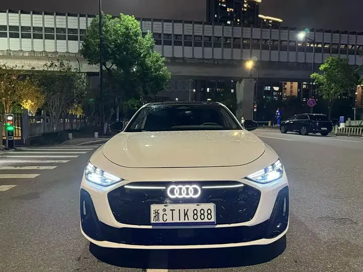Audi A5L 2026, арт. CN-3616500 — фото 1