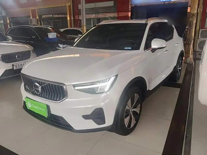 Volvo XC40 2024, арт. CN-3617031 — фото 1