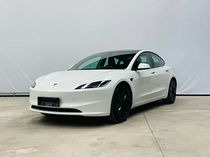 Tesla Model 3 2026, арт. CN-3617208 — фото 1