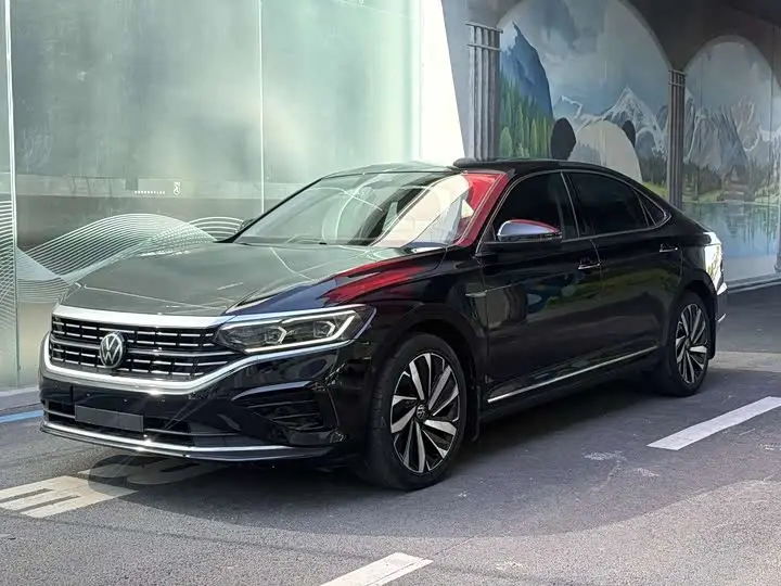 Volkswagen Passat 2023, арт. CN-3617290 — фото 1