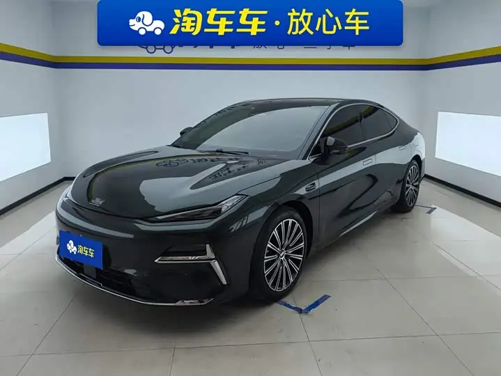 Geely Galaxy Starshine 8 EM-i 2025, арт. CN-3617293 — фото 1