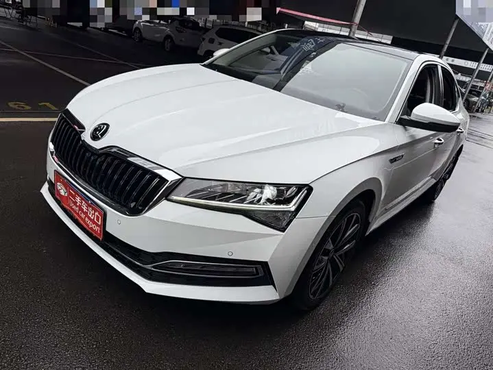 Skoda Superb 2022, арт. CN-3617337 — фото 1