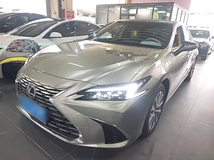 Lexus ES 2025, арт. CN-3617445 — фото 1