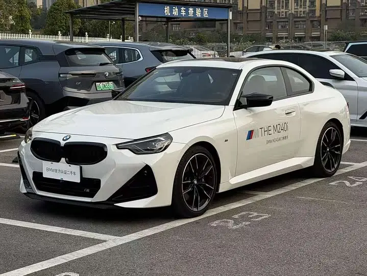 BMW M240i 2025, фото из объявления