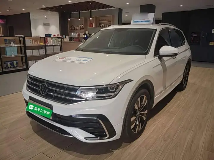 Volkswagen Tiguan L Pro 2024, арт. CN-3618721 — фото 1