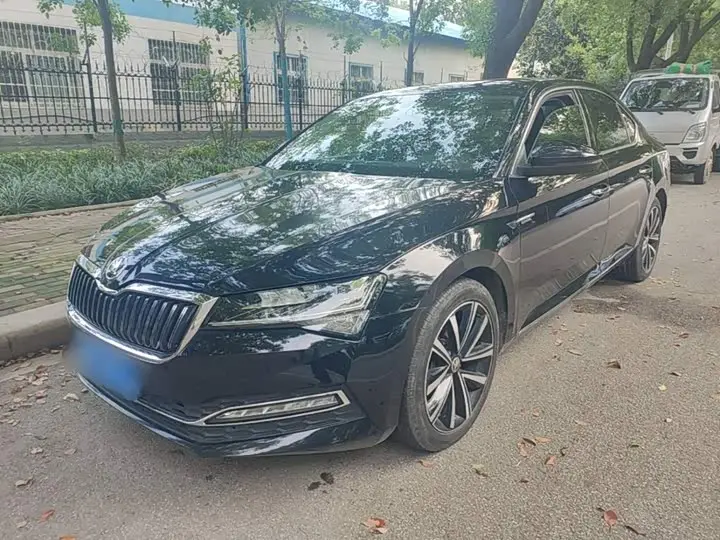 Skoda Superb 2024, арт. CN-3618895 — фото 1
