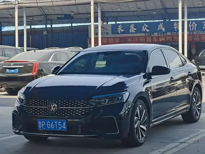 Volkswagen Passat 2023, арт. CN-3619042 — фото 1