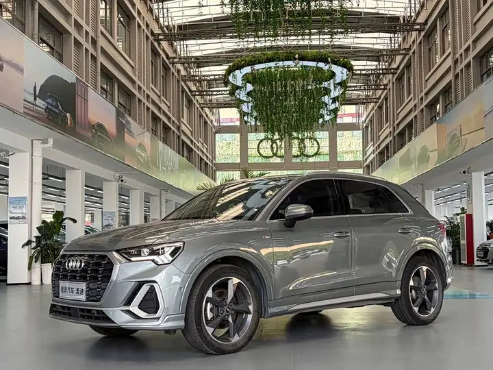 Audi Q3 2022, арт. CN-3619614 — фото 1