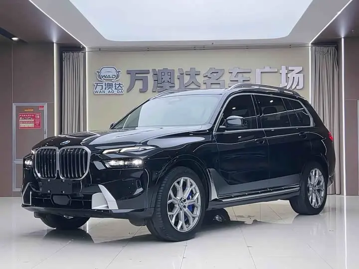 BMW X7 2023, арт. CN-3619819 — фото 1