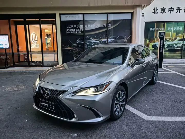 Lexus ES 2022, арт. CN-3620184 — фото 1