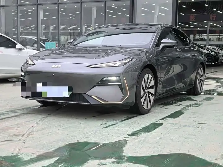 Geely Galaxy E8 2024, фото из объявления