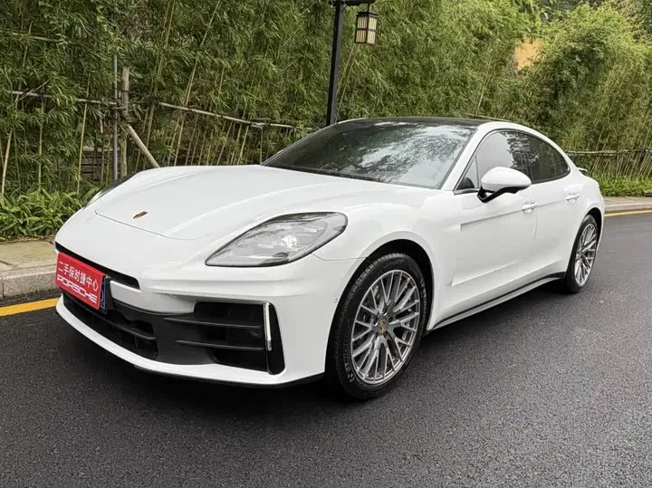 Porsche Panamera 2024, арт. CN-3620749 — фото 1