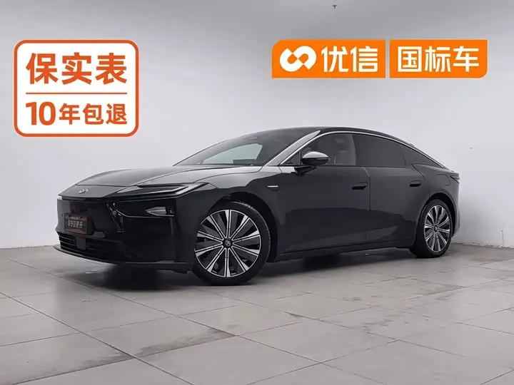 Toyota bZ7 2026, фото из объявления