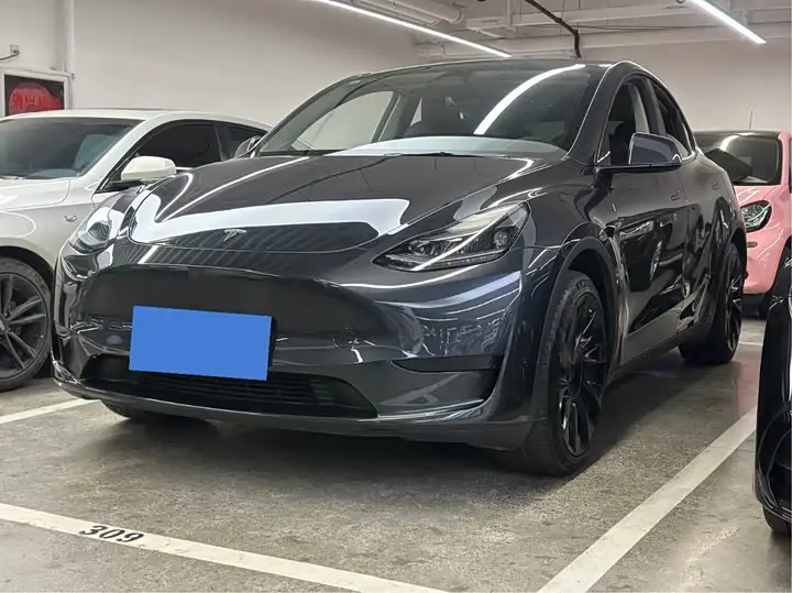 Tesla Model Y 2024, арт. CN-3621051 — фото 1