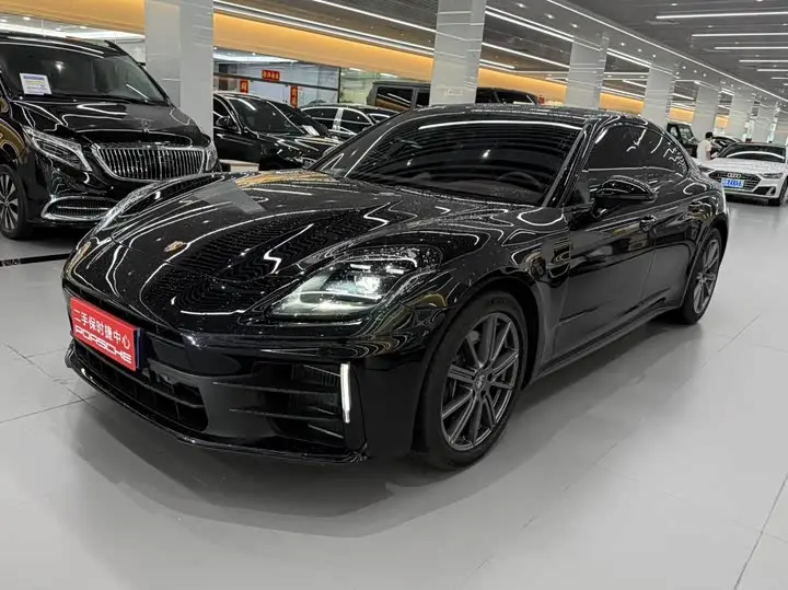 Porsche Panamera 2024, арт. CN-3622885 — фото 1