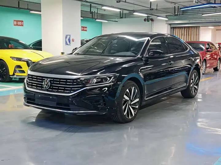 Volkswagen Passat 2023, арт. CN-3622982 — фото 1
