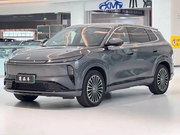 Dongfeng Aeolus L8 2025, фото из объявления