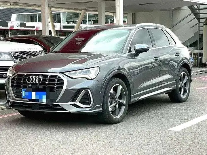 Audi Q3 2022, фото из объявления