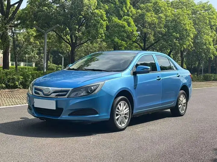 BYD e5 2018, фото из объявления