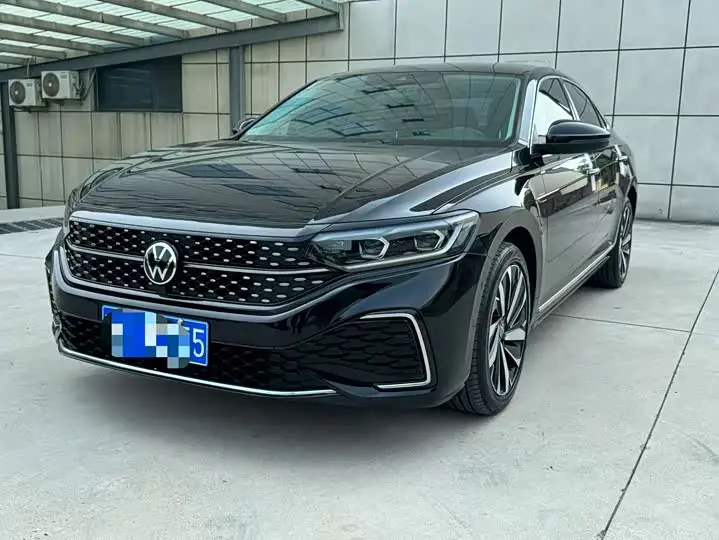 Volkswagen Passat 2022, арт. CN-3623310 — фото 1
