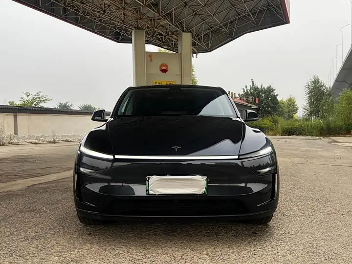 Tesla Model Y 2025, арт. CN-3623325 — фото 1
