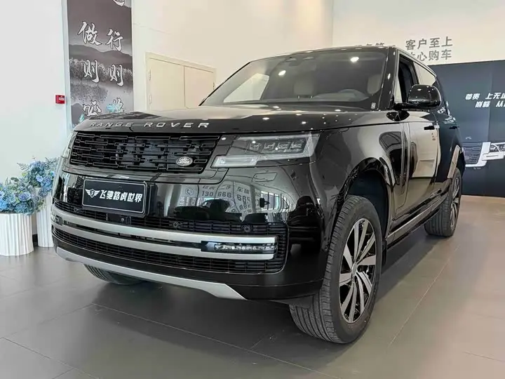 Land Rover Range Rover 2025, арт. CN-3623524 — фото 1