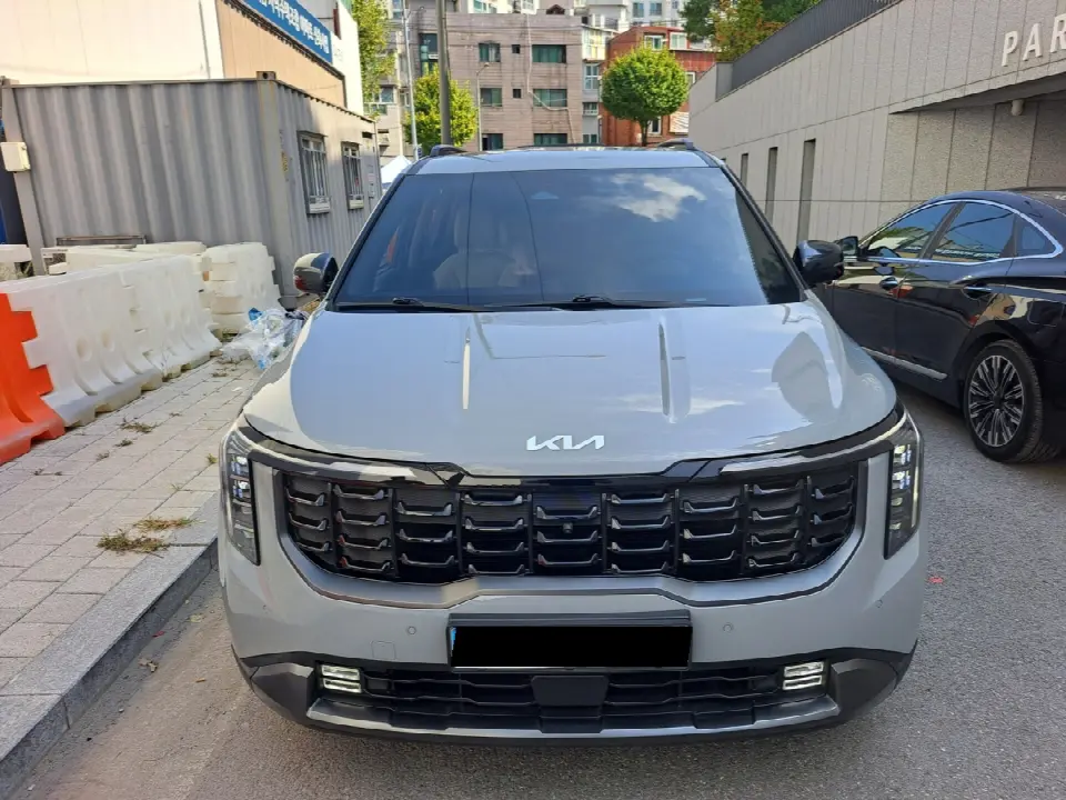 Kia Carnival 2023, арт. KR-3624469 — фото 1