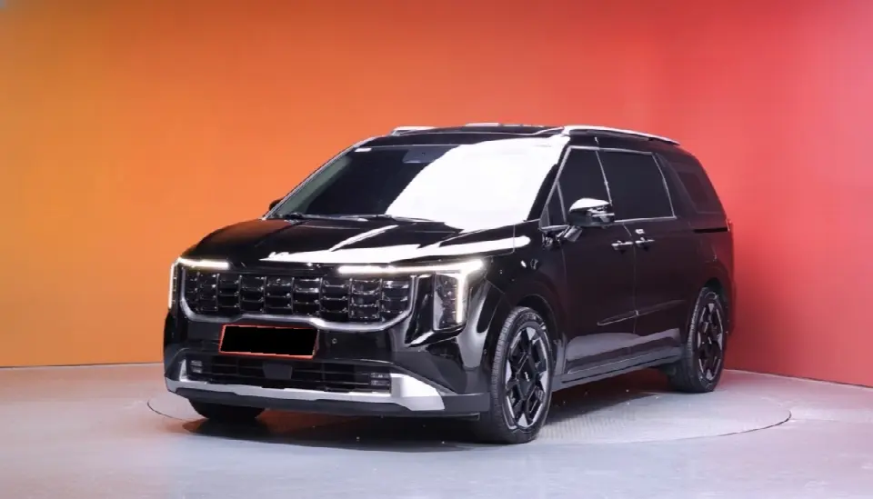 Kia Carnival 2023, арт. KR-3634847 — фото 1