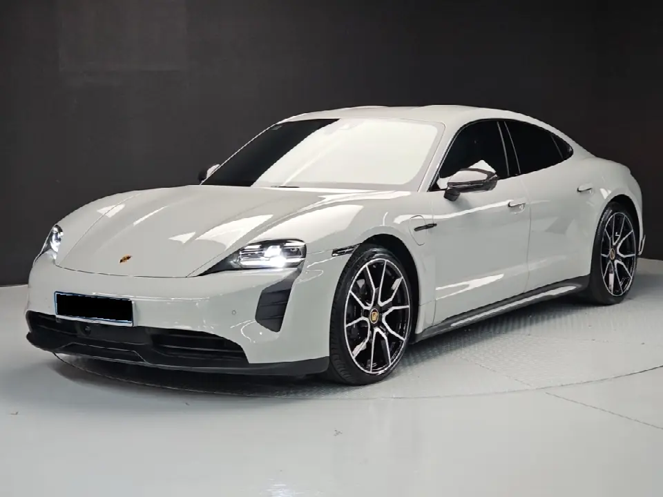 Porsche Taycan 2020, арт. KR-3634871 — фото 1