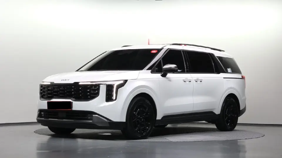Kia Carnival 2023, арт. KR-3639716 — фото 1