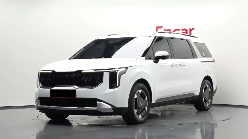 Kia Carnival 2023, арт. KR-3640348 — фото 1