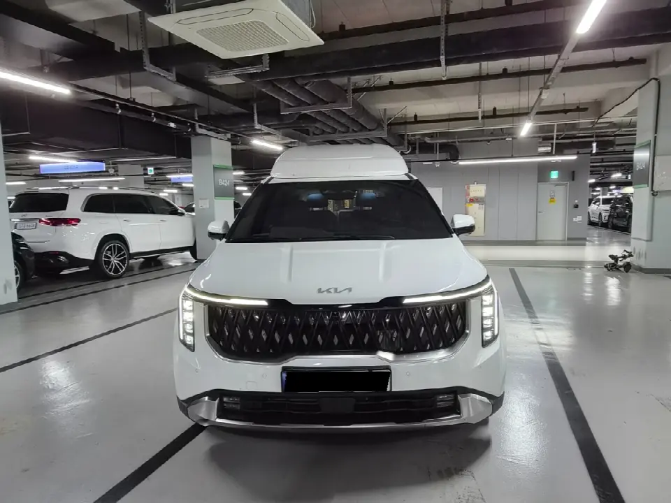 Kia Carnival 2023, арт. KR-3640870 — фото 1