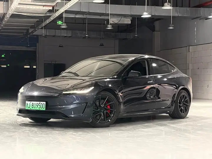 Tesla Model 3 2024, арт. CN-3641620 — фото 1