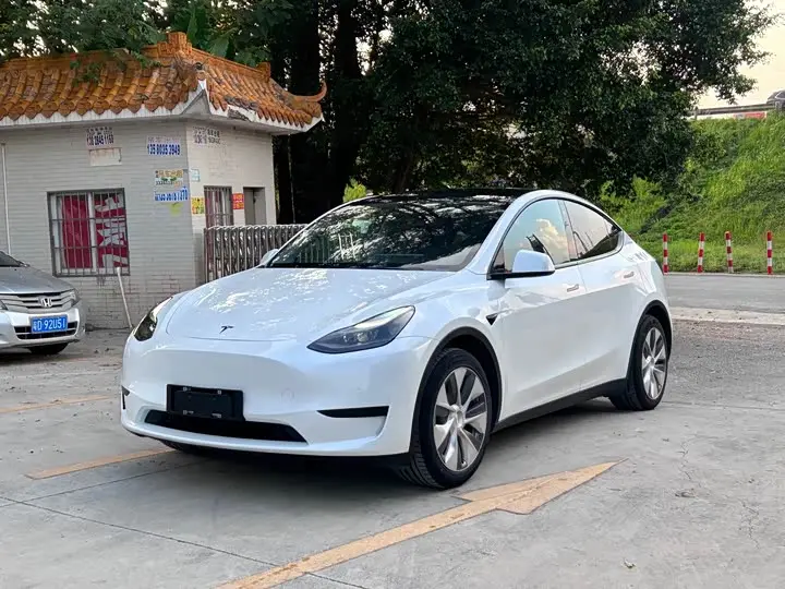 Tesla Model Y 2022, арт. CN-3642155 — фото 1