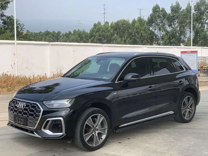 Audi Q5L 2022, арт. CN-3642944 — фото 1