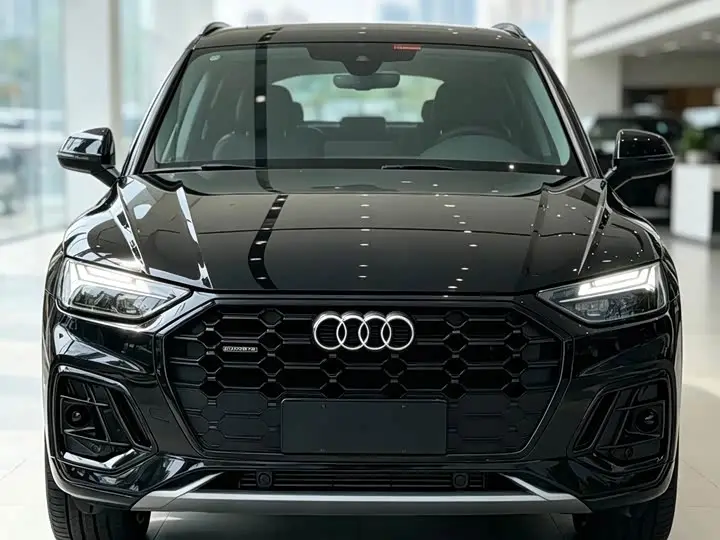 Audi Q5L 2022, арт. CN-3643187 — фото 1