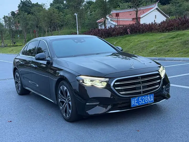 Mercedes-Benz E-Class 2025, арт. CN-3644827 — фото 1