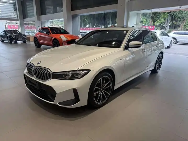 BMW 3 Series 2023, арт. CN-3645219 — фото 1