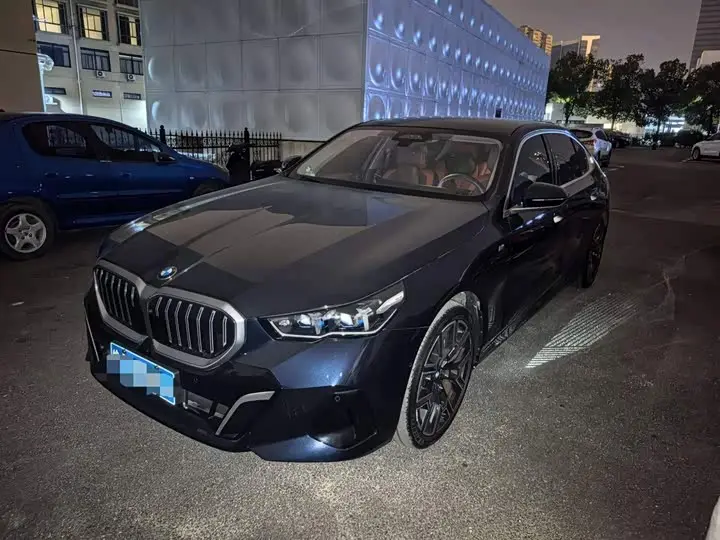 BMW 5 Series 2024, арт. CN-3645465 — фото 1