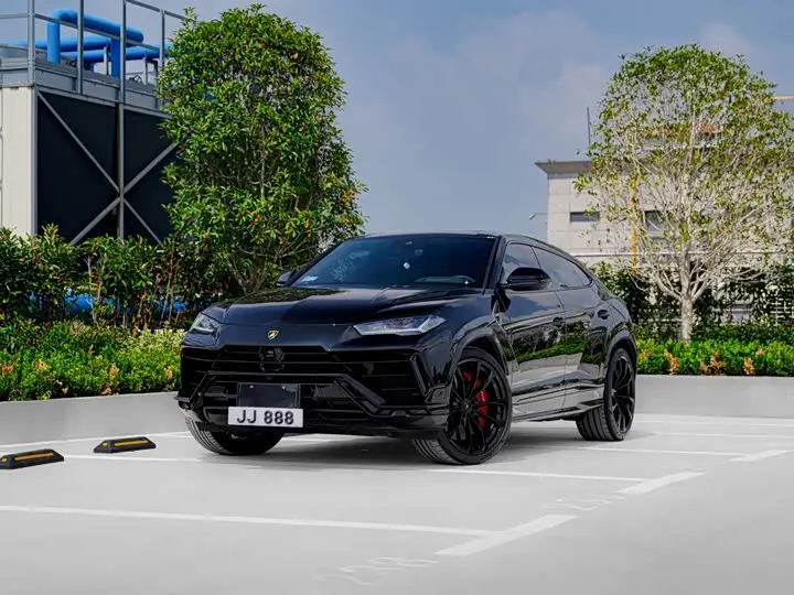 Lamborghini Urus 2023, арт. CN-3645650 — фото 1