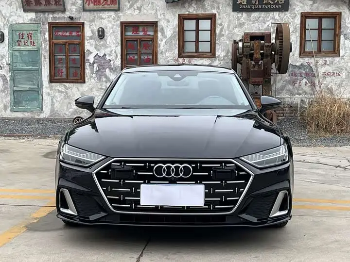 Audi A7L 2024, арт. CN-3645702 — фото 1