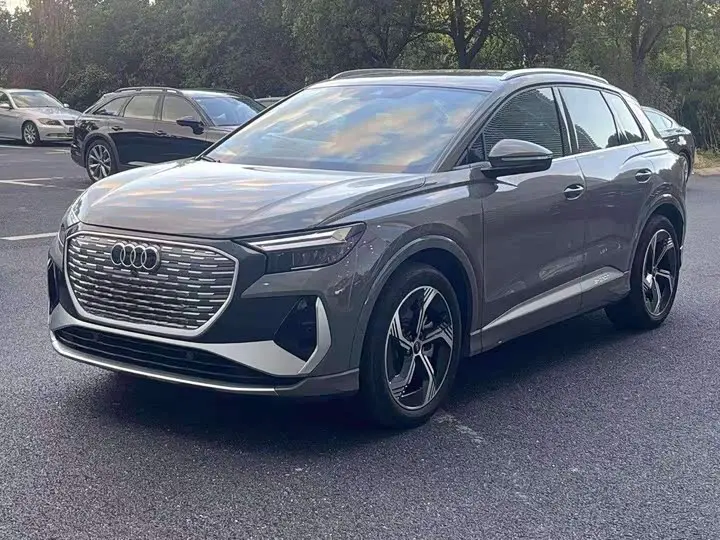 Audi Q4 e-tron 2024, арт. CN-3646819 — фото 1