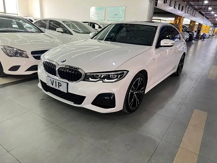 BMW 3 Series 2022, арт. CN-3646901 — фото 1