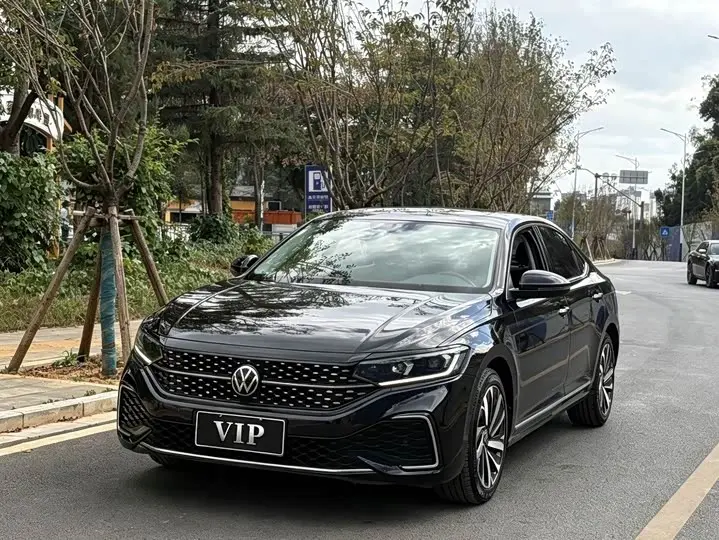 Volkswagen Passat 2022, арт. CN-3646949 — фото 1