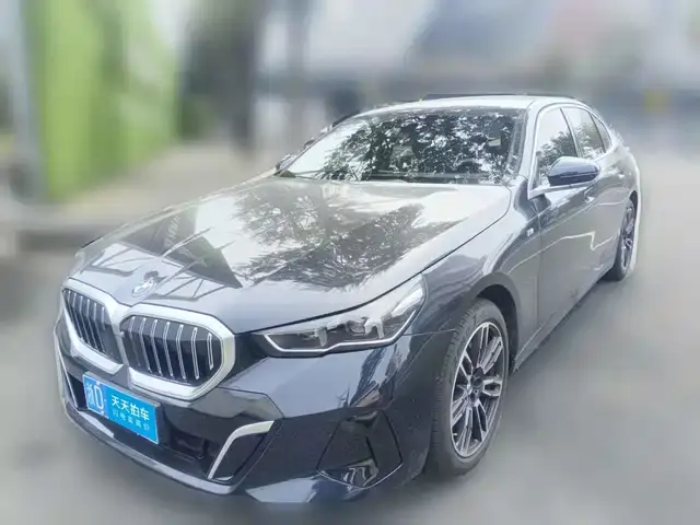 BMW 5 Series 2024, арт. CN-3647712 — фото 1