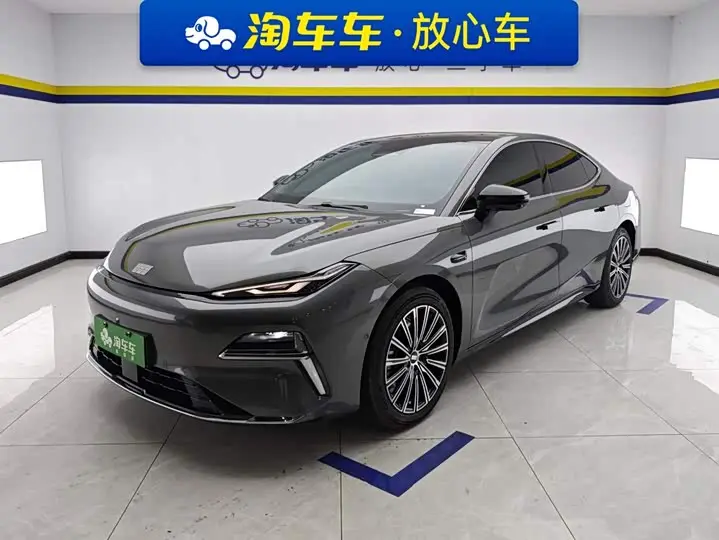 Geely Galaxy Starshine 8 EM-i 2025, арт. CN-3647723 — фото 1
