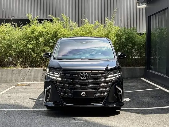 Toyota Alphard 2024, арт. CN-3648468 — фото 1