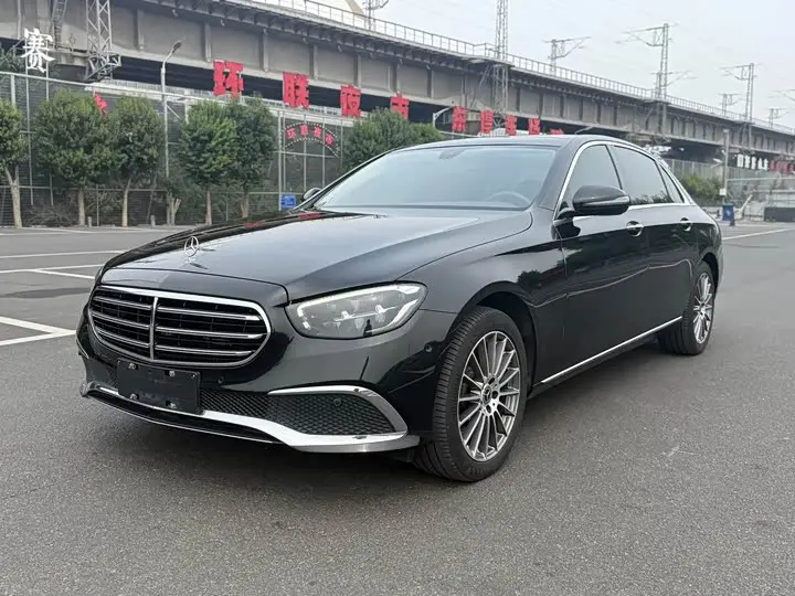 Mercedes-Benz E-Class 2023, арт. CN-3649203 — фото 1
